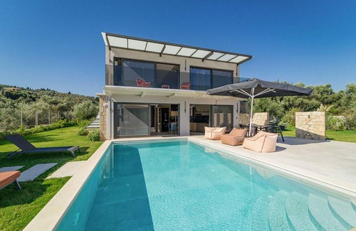 Lygia Villa | 168 m² Villa ∙ 3 bedrooms ∙ 6 guests