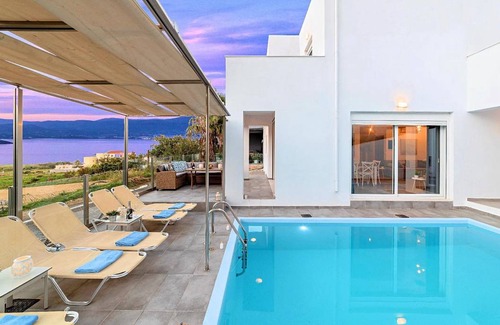 Dramia House | 170 m² House ∙ 3 bedrooms ∙ 10 guests