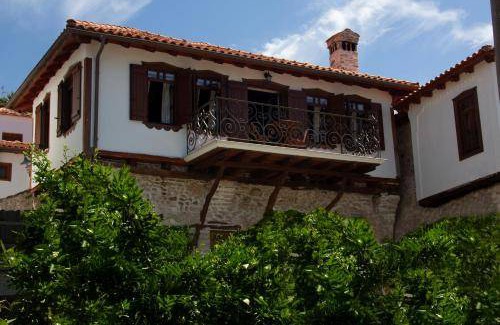 Kallirakhi Apartment | 170 m² Serviced apartment ∙ 4 bedrooms ∙ 10 guests