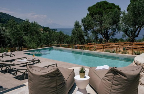 Vasilikos Villa | 170 m² Villa ∙ 3 bedrooms ∙ 6 guests