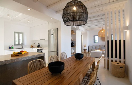 Antiparos Villa | 171 m² Villa ∙ 4 bedrooms ∙ 8 guests