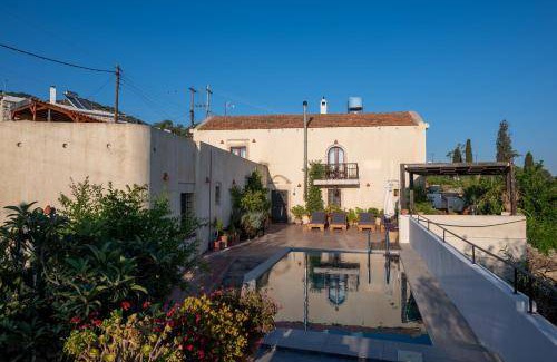 Kalochorafitis Villa | 172 m² Villa ∙ 5 bedrooms ∙ 12 guests