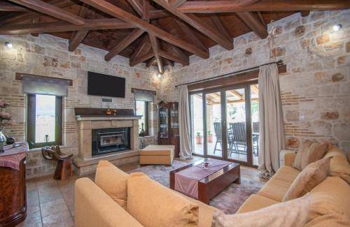 Gaitanion House | 180 m² House ∙ 4 bedrooms ∙ 8 guests