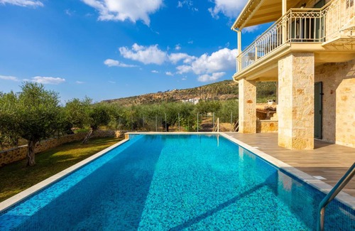 Lefktron Villa | 180 m² Villa ∙ 2 bedrooms ∙ 4 guests