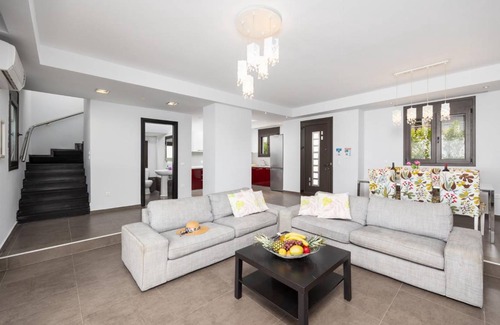 Lahania Villa | 180 m² Villa ∙ 3 bedrooms ∙ 6 guests