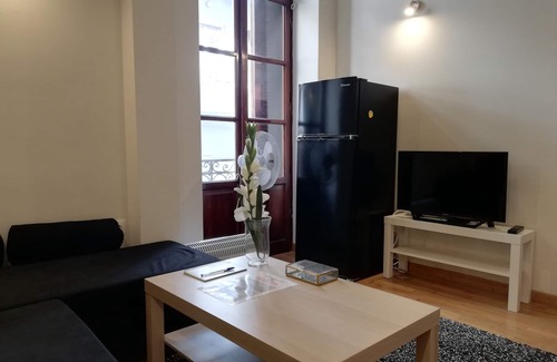 Psirri Apartment | (1A) One Bedroom Central Neoclassical Apartment In Psiri-Historic Center!