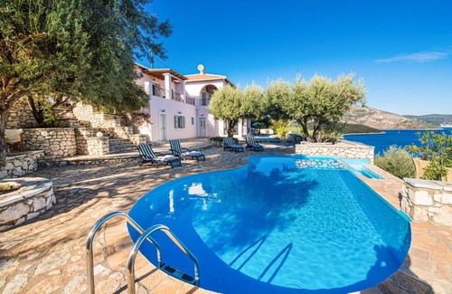 Sivota House | 200 m² House ∙ 4 bedrooms ∙ 8 guests