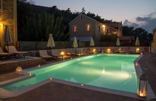 Agia Efimia House | 200 m² House ∙ 4 bedrooms ∙ 8 guests