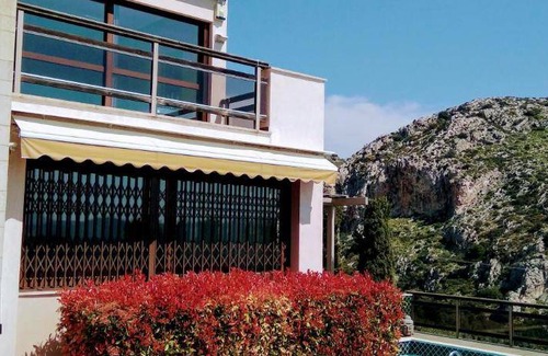 Lavreotiki Villa | 200 m² Villa ∙ 2 bedrooms ∙ 4 guests