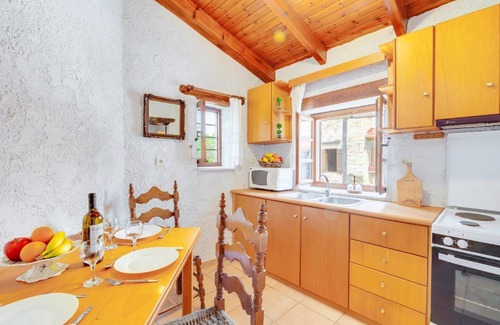 Gavalochori Villa | 200 m² Villa ∙ 3 bedrooms ∙ 12 guests