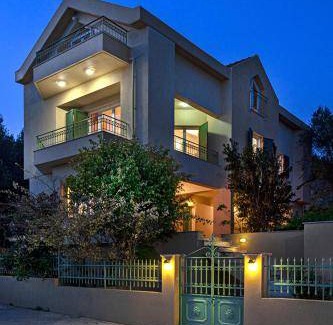 Sarlata Villa | 200 m² Villa ∙ 3 bedrooms ∙ 6 guests