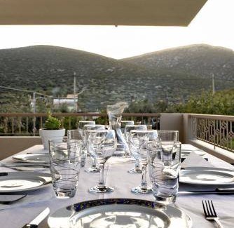 Marathon Villa | 200 m² Villa ∙ 4 bedrooms ∙ 8 guests