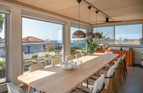 Stavros Villa | 200 m² Villa ∙ 4 bedrooms ∙ 12 guests