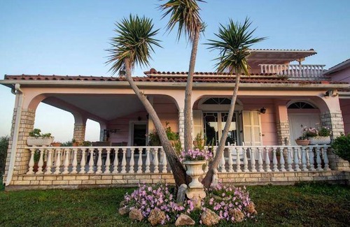 Katakolo Villa | 200 m² Villa ∙ 4 bedrooms ∙ 8 guests