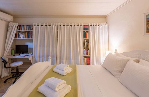 Krotiri Villa | 200 m² Villa ∙ 8 bedrooms ∙ 20 guests