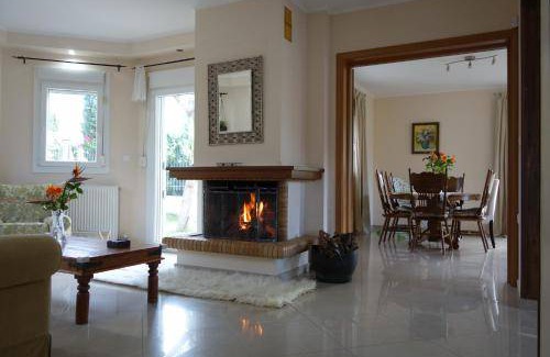 Katakali House | 205 m² House ∙ 5 bedrooms ∙ 14 guests
