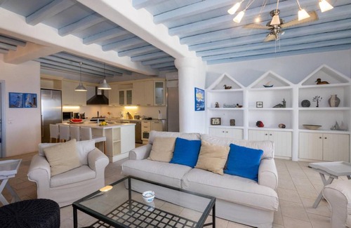 Agios Sostis Apartment | 210 m² Apartment ∙ 3 bedrooms ∙ 8 guests
