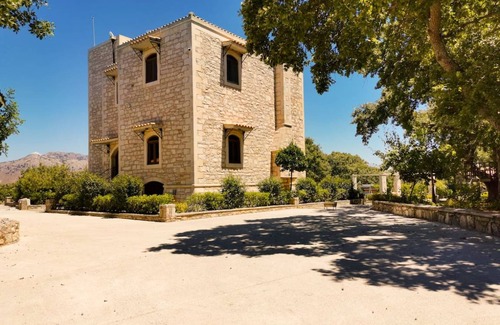 Armenoi House | 210 m² House ∙ 3 bedrooms ∙ 8 guests