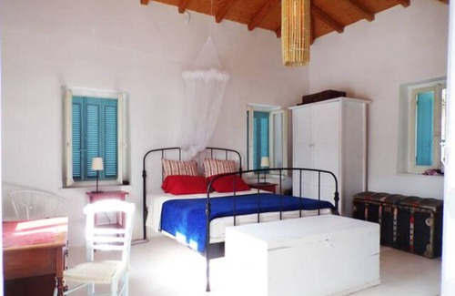 Agios Adrianos House | 210 m² House ∙ 4 bedrooms ∙ 10 guests
