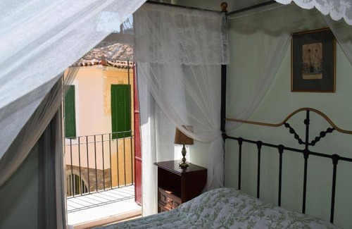 Karlovassi Villa | 210 m² Villa ∙ 4 bedrooms ∙ 7 guests