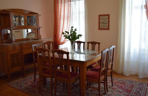 Karlovassi Villa | 210 m² Villa ∙ 4 bedrooms ∙ 7 guests