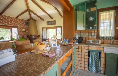 Siviri House | 220 m² House ∙ 7 bedrooms ∙ 16 guests