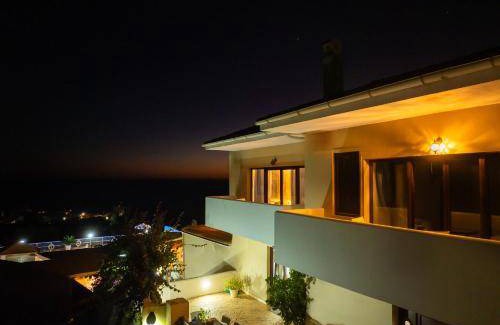Skala Resort | 220 m² Resort ∙ 5 bedrooms ∙ 12 guests