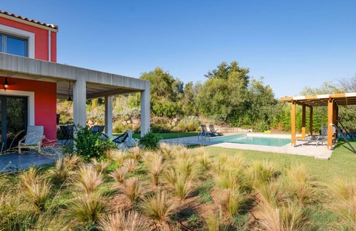 Poulades Villa | 220 m² Villa ∙ 3 bedrooms ∙ 8 guests