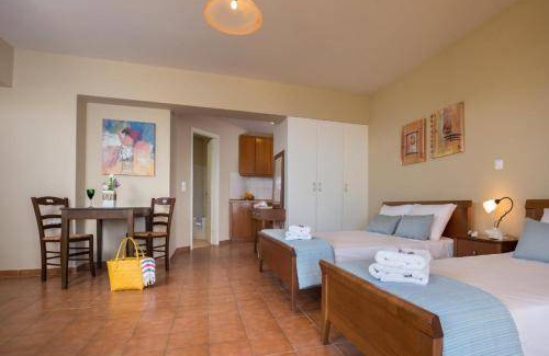 Roussospiti Villa | 220 m² Villa ∙ 4 bedrooms ∙ 9 guests