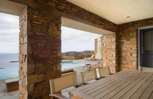 Koundouros Villa | 230 m² Villa ∙ 5 bedrooms ∙ 11 guests