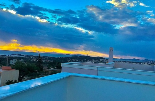 Saronikos Villa | 232 m² Villa ∙ 4 bedrooms ∙ 8 guests