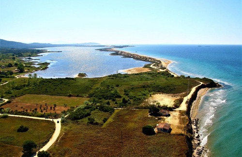 Dafnata House | 240 m² House ∙ 4 bedrooms ∙ 8 guests