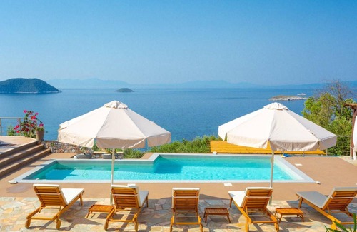 Xanthi Region Villa | 245 m² Villa ∙ 5 bedrooms ∙ 10 guests