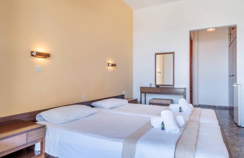 Benitses Resort | 25 m² Private room ∙ 1 bedroom ∙ 3 guests