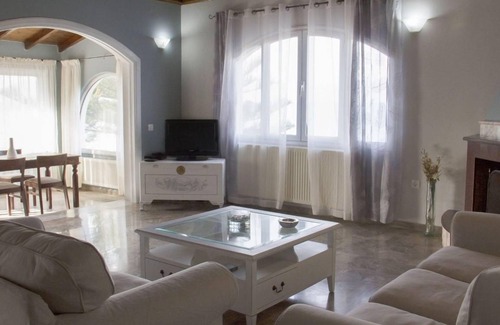 Termenades Resort | 250 m² Resort ∙ 4 bedrooms ∙ 9 guests