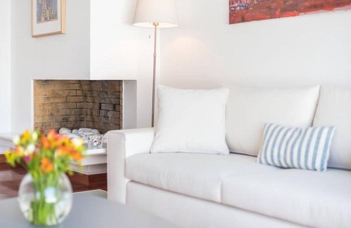 Elliniko Villa | 250 m² Villa ∙ 4 bedrooms ∙ 9 guests