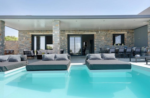 Kea Villa | 250 m² Villa ∙ 5 bedrooms ∙ 10 guests
