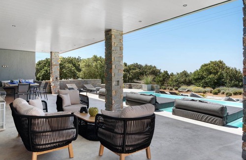 Kea Villa | 250 m² Villa ∙ 5 bedrooms ∙ 10 guests