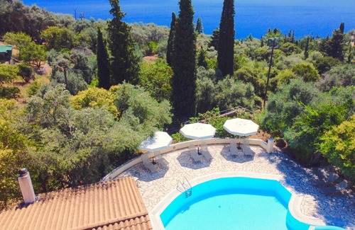 Nisaki Villa | 250 m² Villa ∙ 6 bedrooms ∙ 14 guests