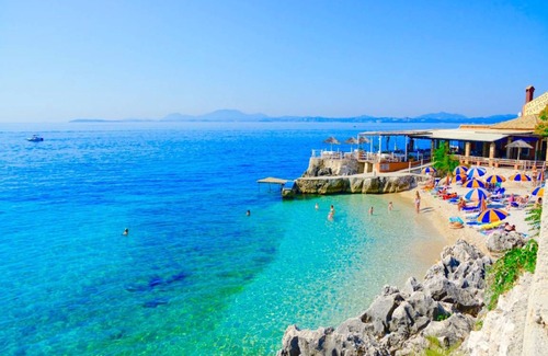 Nisaki Villa | 250 m² Villa ∙ 6 bedrooms ∙ 14 guests