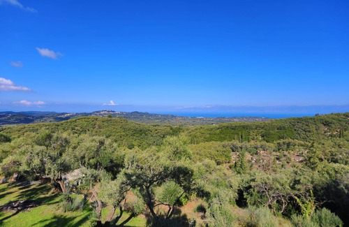 Petaleia Villa | 260 m² Villa ∙ 4 bedrooms ∙ 8 guests