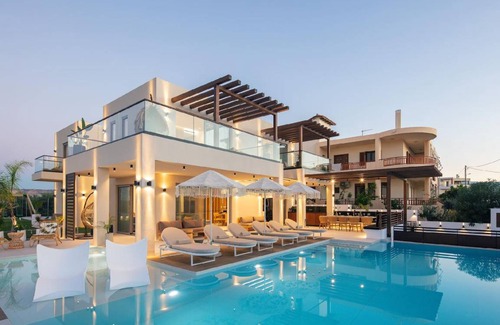 Skaleta House | 270 m² House ∙ 6 bedrooms ∙ 12 guests