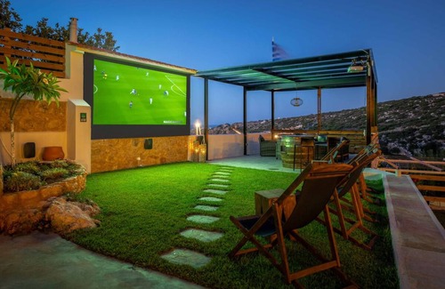 Gerani Villa | 270 m² Villa ∙ 5 bedrooms ∙ 13 guests