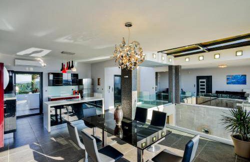 Chorafakia Villa | 300 m² Villa ∙ 4 bedrooms ∙ 7 guests