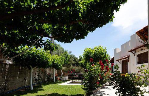 Asigonia Villa | 300 m² Villa ∙ 5 bedrooms ∙ 11 guests