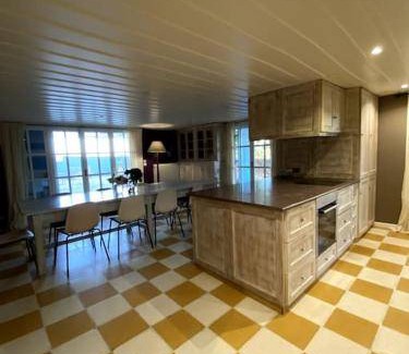 Porto Rafti Villa | 300 m² Villa ∙ 5 bedrooms ∙ 10 guests