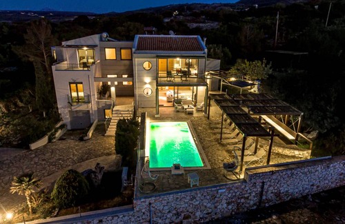 Atsipópoulon Villa | 335 m² Villa ∙ 6 bedrooms ∙ 13 guests
