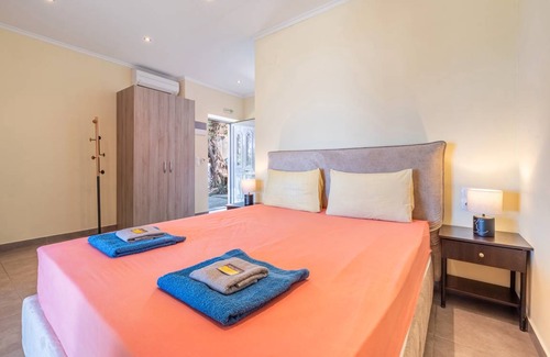 Sinarades Apartment | 35 m² Studio flat ∙ 1 bedroom ∙ 2 guests