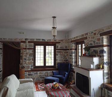Pinakates Bed & Breakfast | 350 m² Bed and breakfast ∙ 5 bedrooms ∙ 11 guests