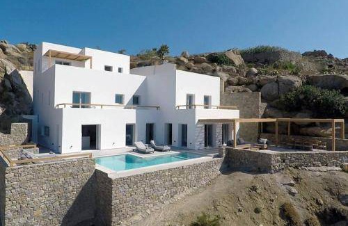 Plintri Villa | 370 m² Villa ∙ 6 bedrooms ∙ 11 guests
